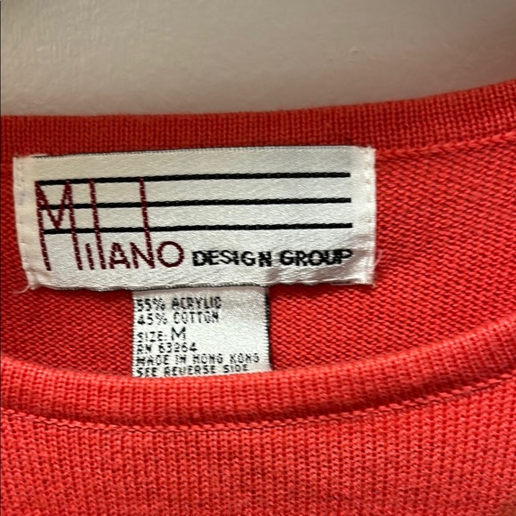 Red Crew Neck Short Sleeve Blouse - Picture 3 of 4